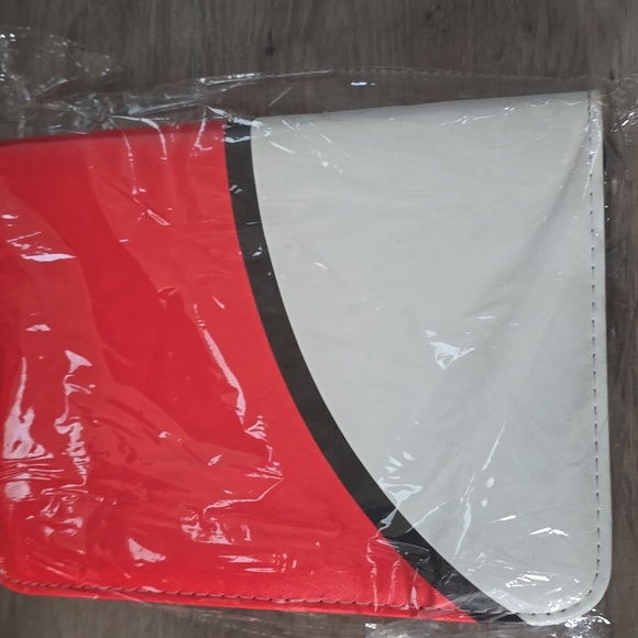 TRADING CARD BINDER WITH 4 POCKETS NWT - Picture 2 of 3